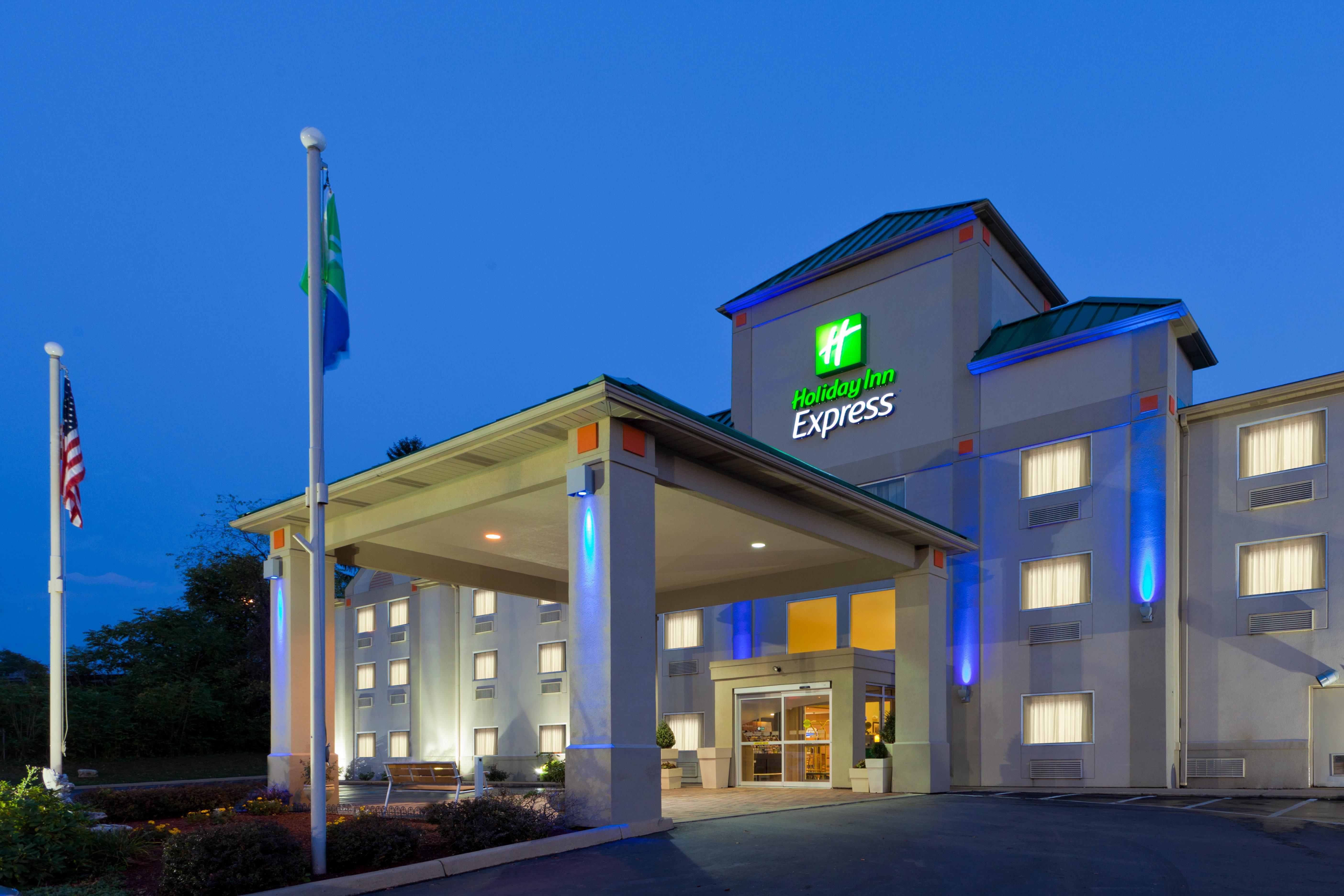 Holiday Inn Express Irwin Pa Tpk Exit 67 By Ihg Exterior foto