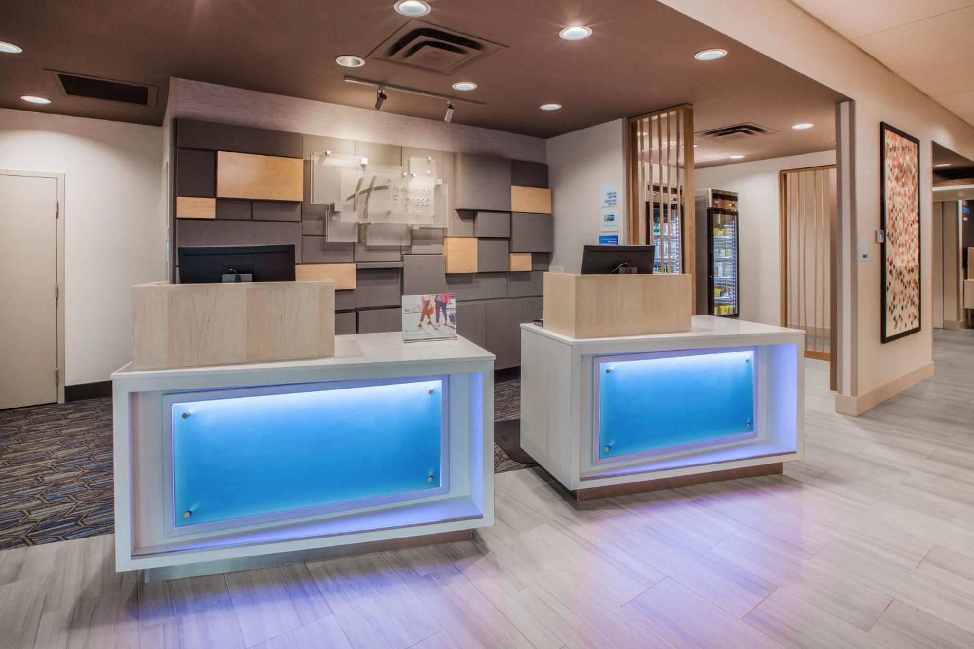 Holiday Inn Express Irwin Pa Tpk Exit 67 By Ihg Exterior foto