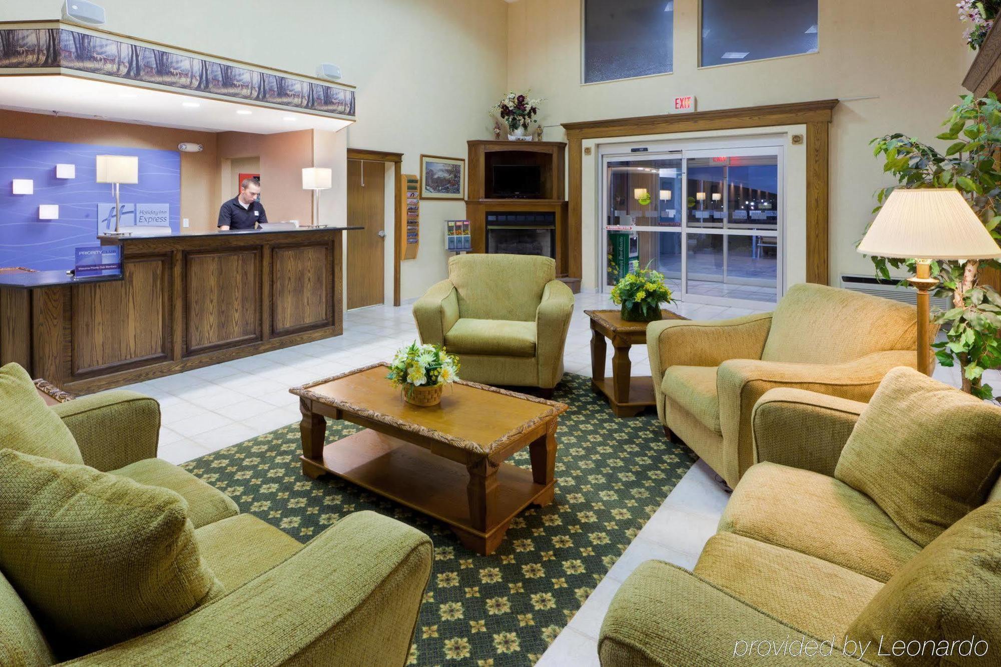 Holiday Inn Express Irwin Pa Tpk Exit 67 By Ihg Exterior foto
