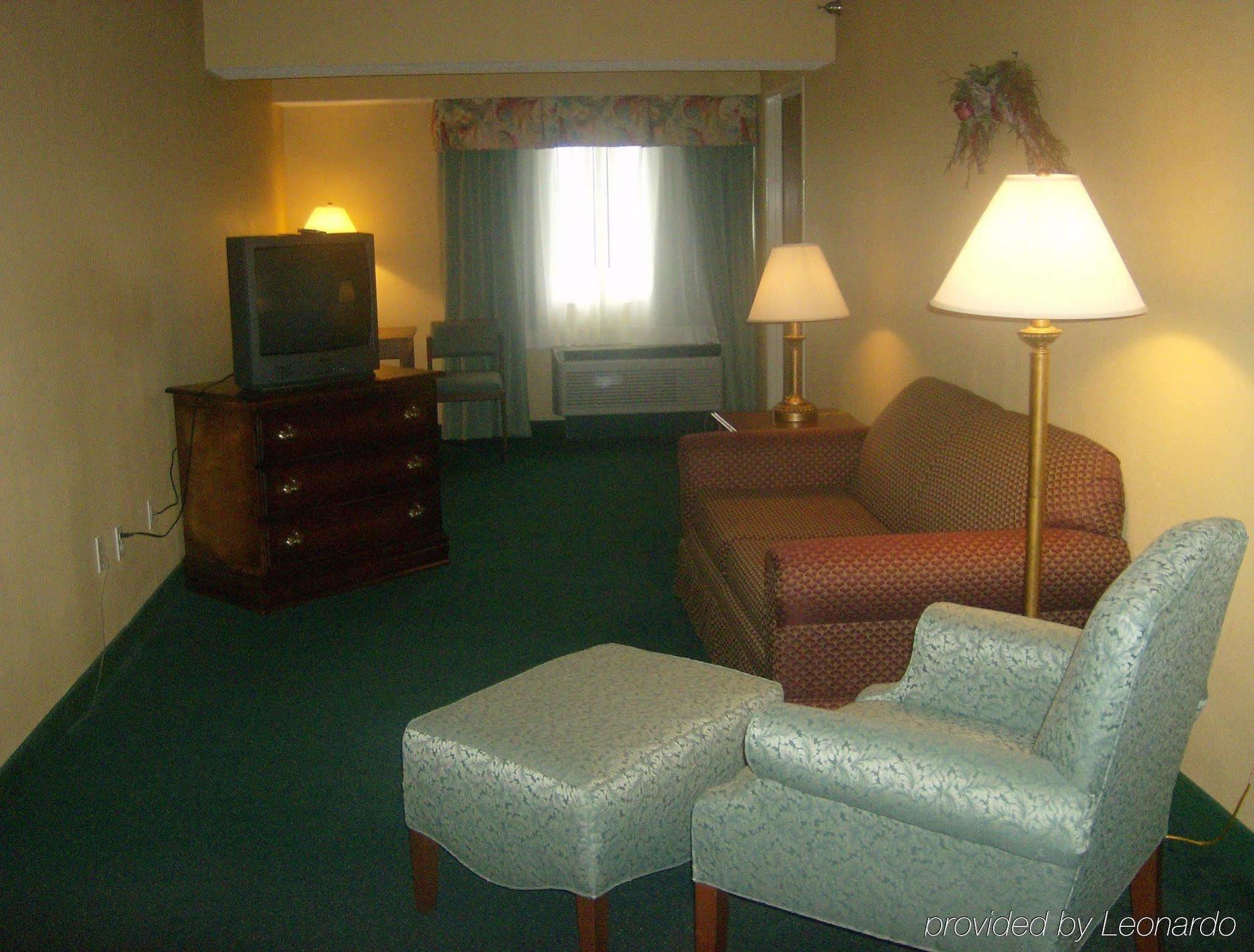 Holiday Inn Express Irwin Pa Tpk Exit 67 By Ihg Quarto foto